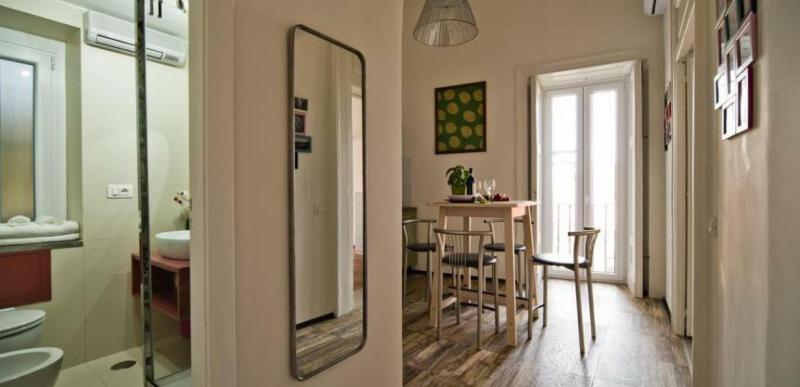 Bed And Travel Apartment La Minerva Suite Salerno Exterior foto